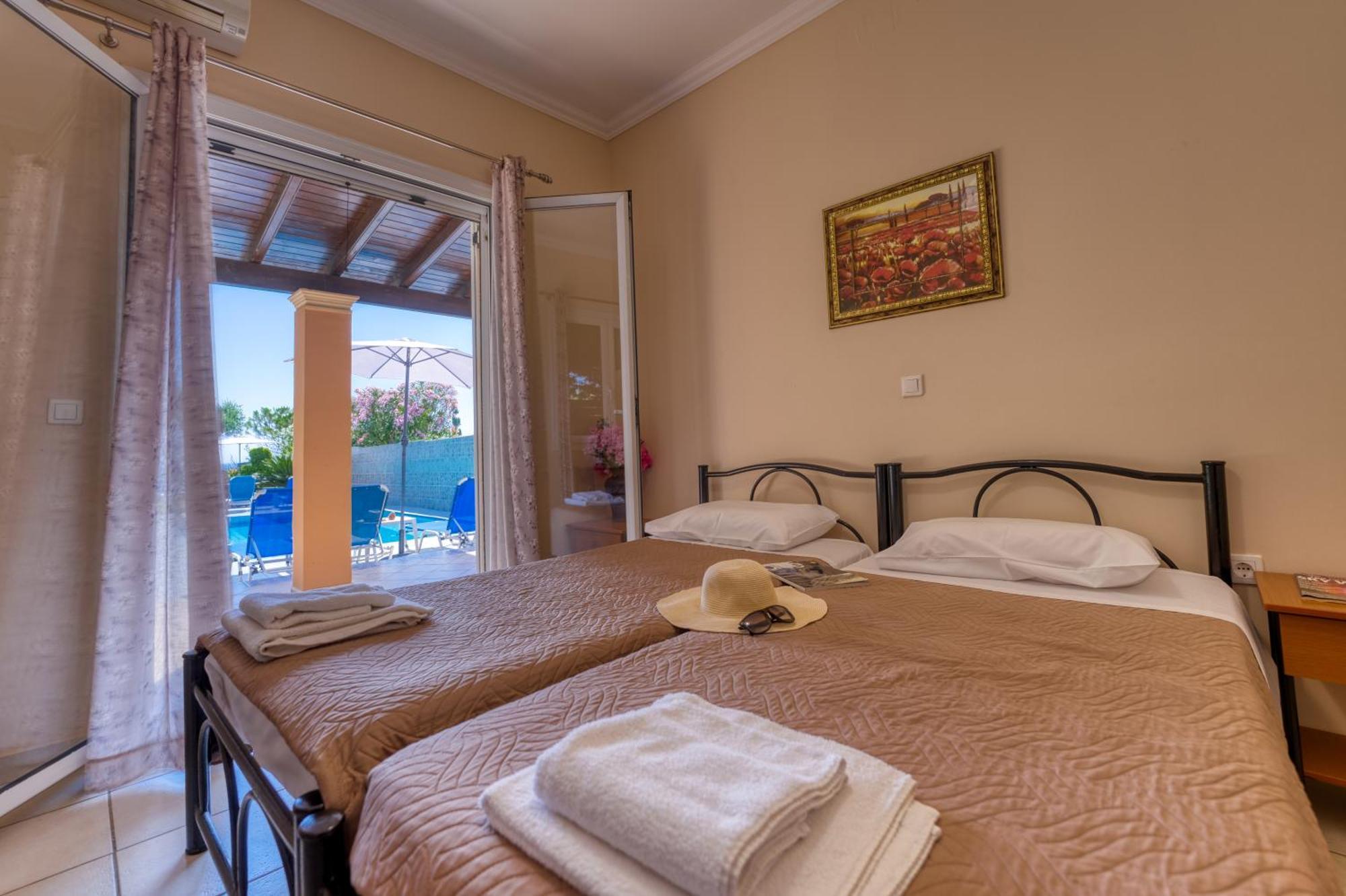 Villa Angela Agios Matthaios  Экстерьер фото