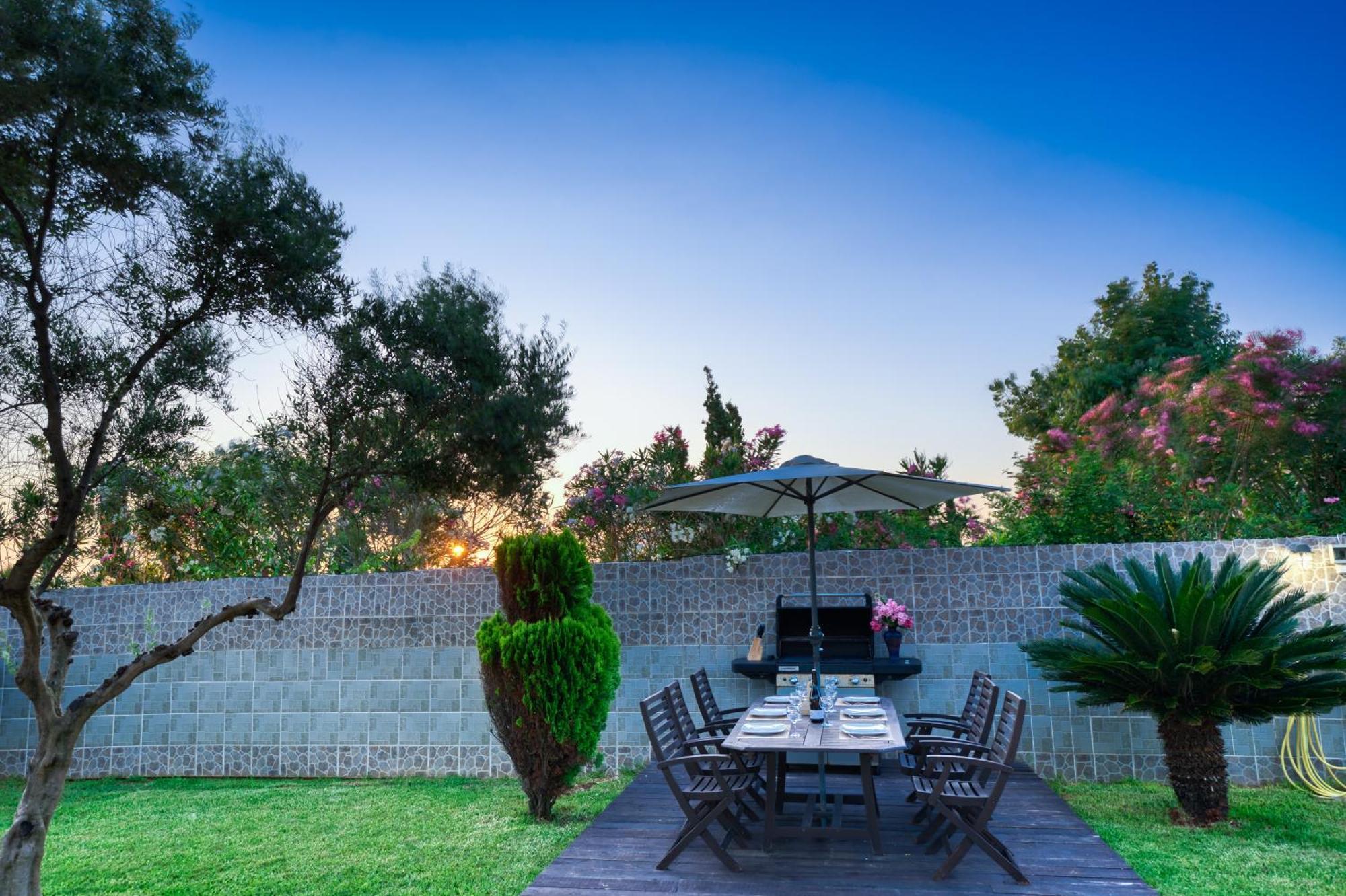 Villa Angela Agios Matthaios  Экстерьер фото