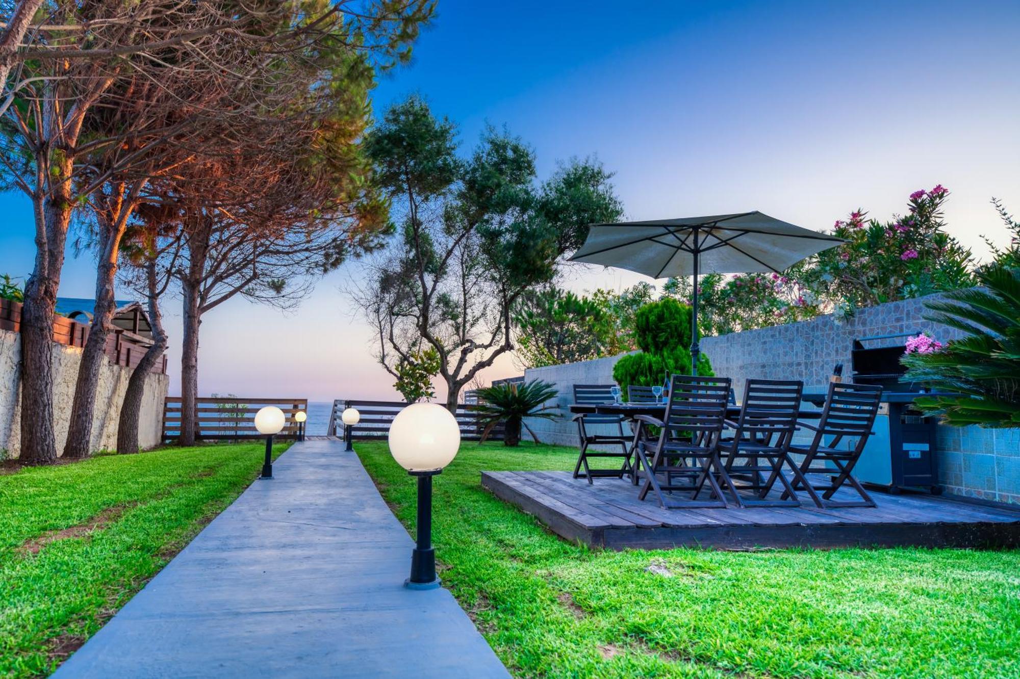 Villa Angela Agios Matthaios  Экстерьер фото